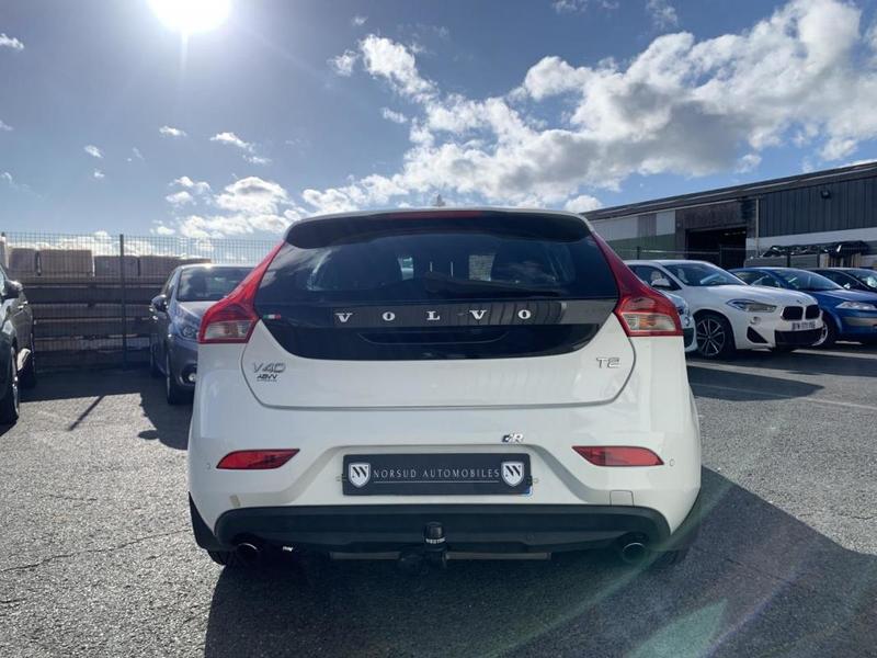 Volvo V40 T2 120 Ch Momentum - Garantie 6 Mois