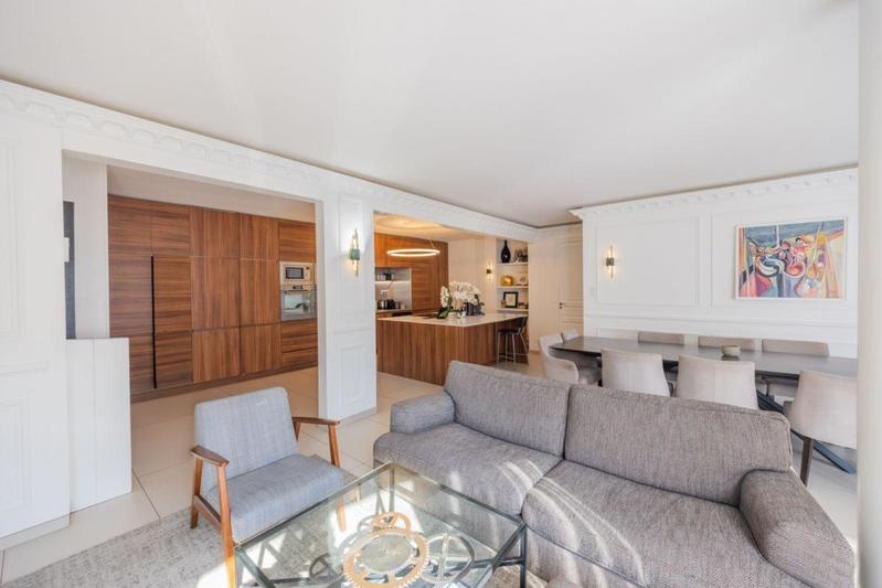 Appartement - 104 m² - 4 pièces