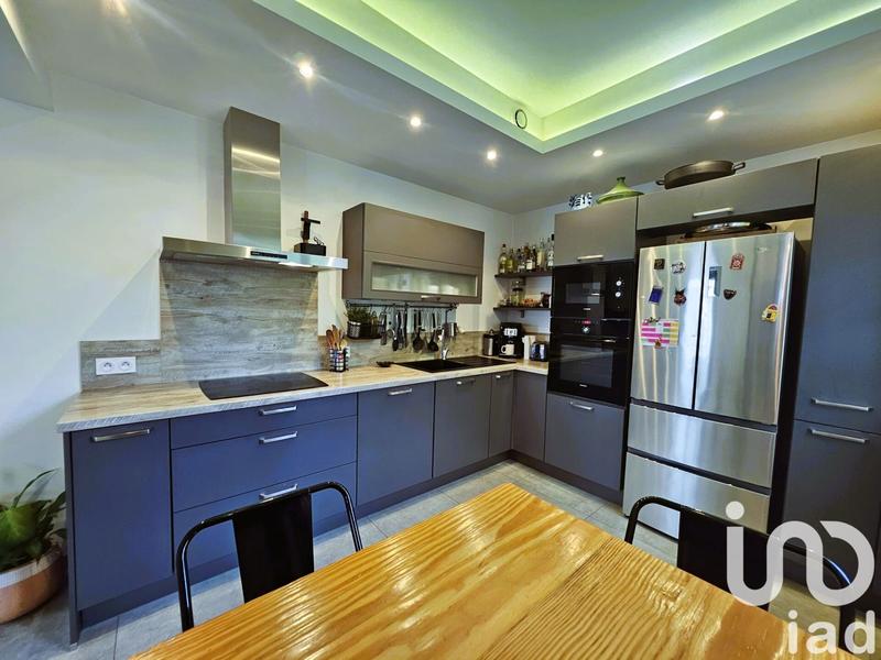 Maison - 122 m² - 6 pièces