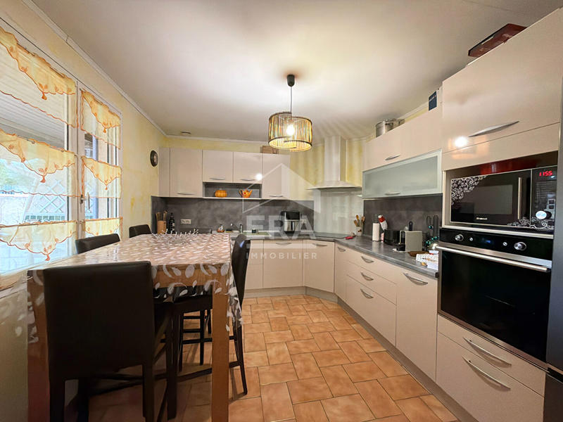 Maison - 130 m² - 7 pièces