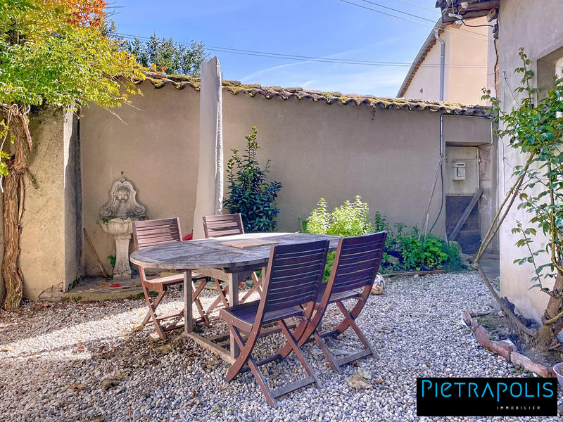 Maison - 269 m² - 7 pièces