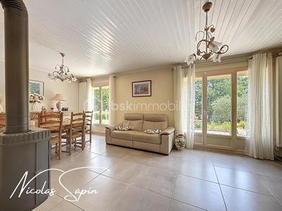 Maison - 91 m² - 5 pièces