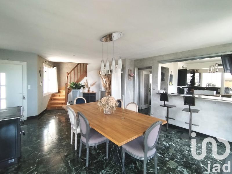 Maison - 182 m² - 5 pièces
