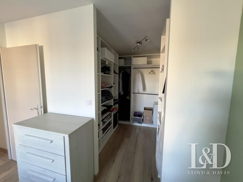 Maison contemporaine - 130 m² - 10 pièces