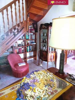 Maison - 205 m² - 7 pièces