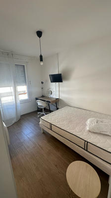 Appartement - 80 m² - 5 pièces