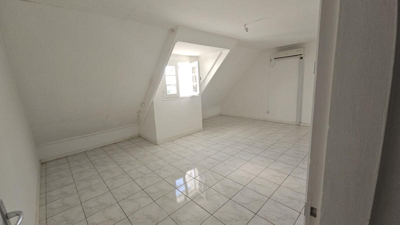 Maison - 158 m² - 6 pièces