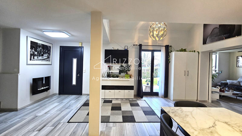 Maison - 127 m² - 5 pièces