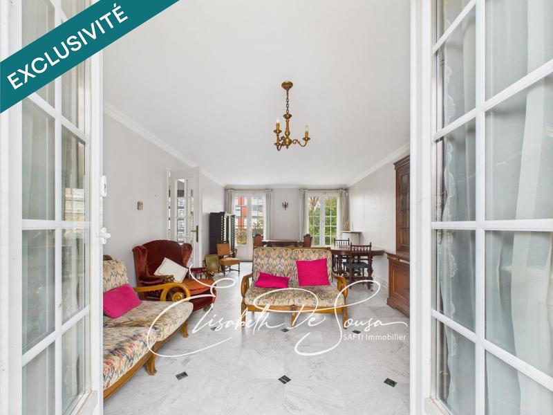 Maison - 233 m² - 6 pièces