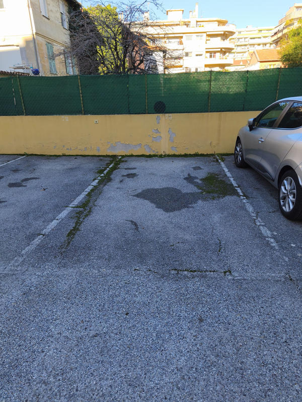 Parking / Garage - 12 m²