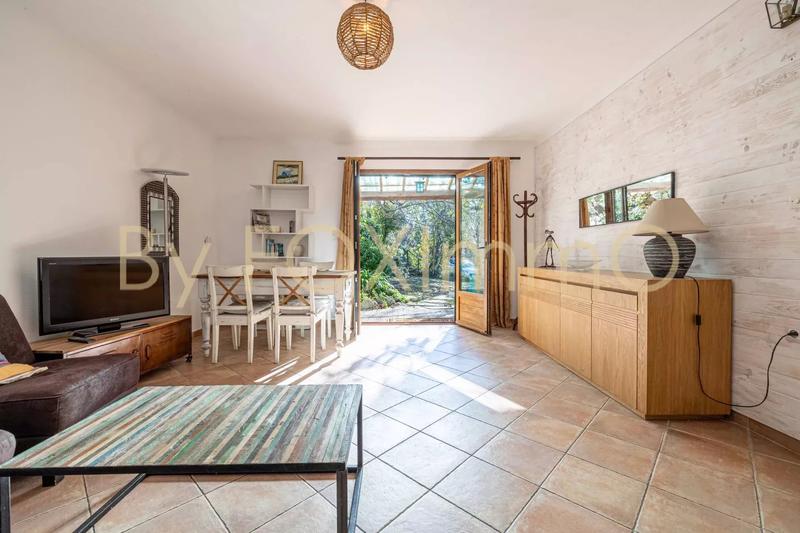 Villa - 220 m² - 7 pièces