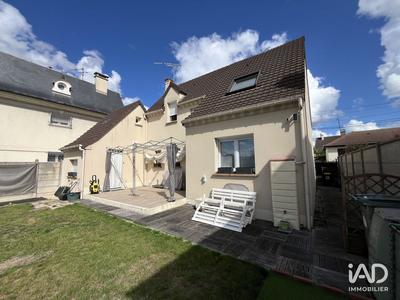 Maison - 90 m² - 5 pièces