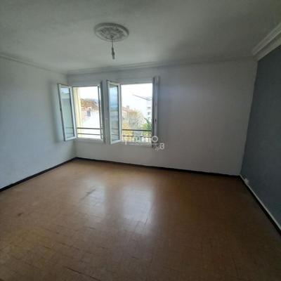 Appartement - 63 m² - 4 pièces