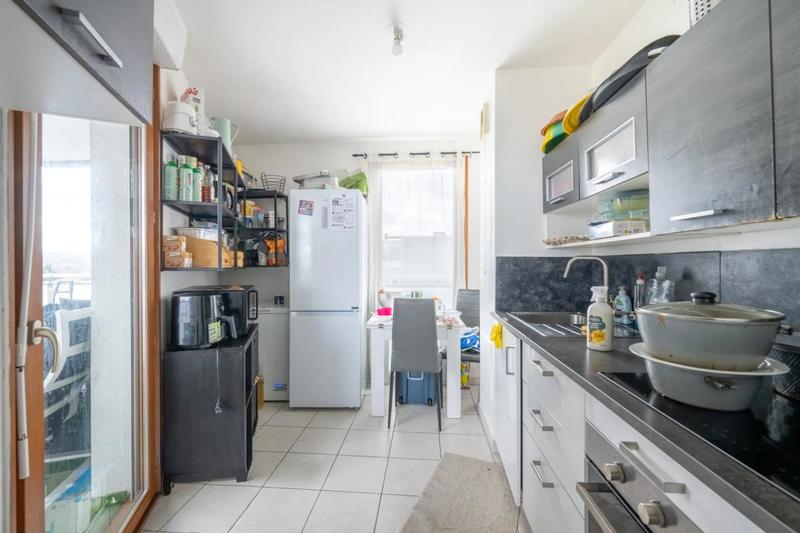 Appartement - 80 m² - 4 pièces