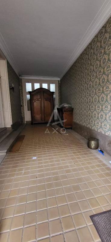 Maison - 440 m² - 14 pièces