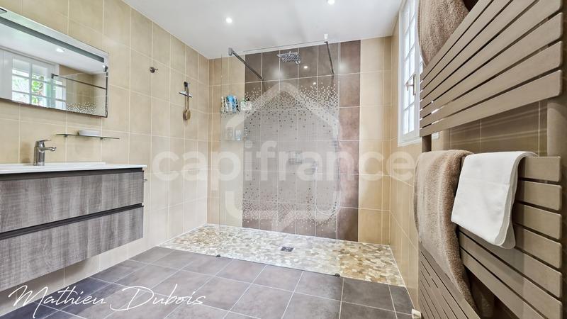 Maison bourgeoise - 170 m² - 7 pièces