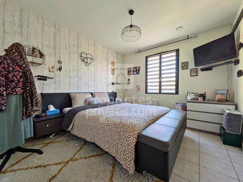 Maison - 121 m² - 6 pièces