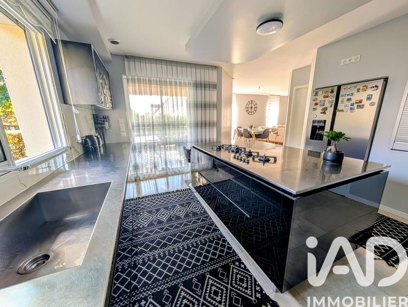 Maison - 115 m² - 4 pièces