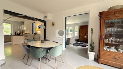 Maison - 174 m² - 9 pièces