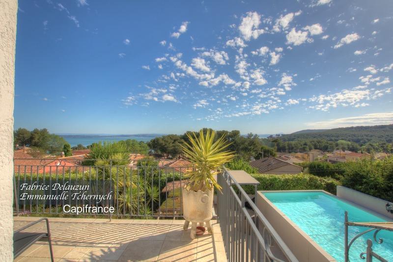 Villa - 230 m² - 8 pièces