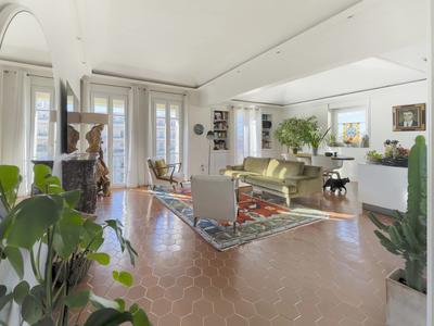 Appartement - 101 m² - 4 pièces