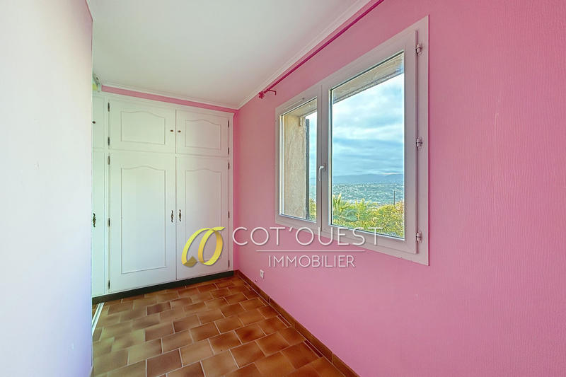 Maison - 265 m² - 7 pièces