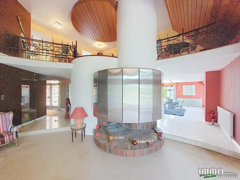 Maison - 238 m² - 8 pièces