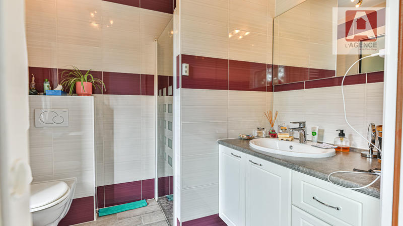 Maison - 190 m² - 8 pièces