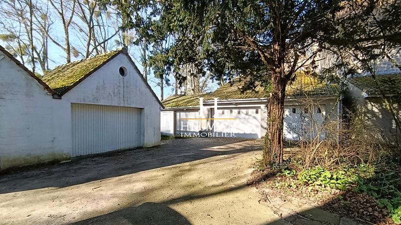 Maison - 336 m² - 13 pièces