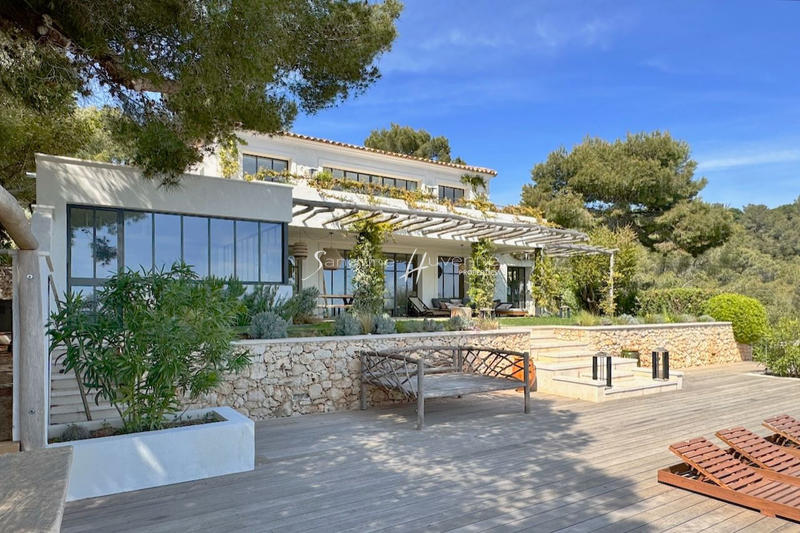 Villa - 370 m² - 7 pièces