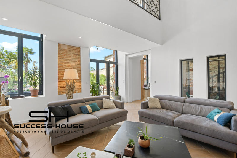 Maison - 293 m² - 7 pièces