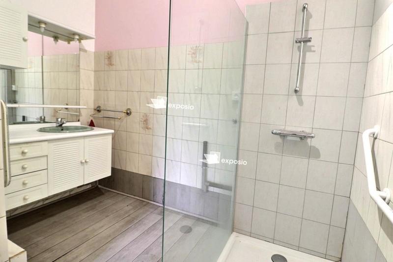 Maison - 121 m² - 6 pièces