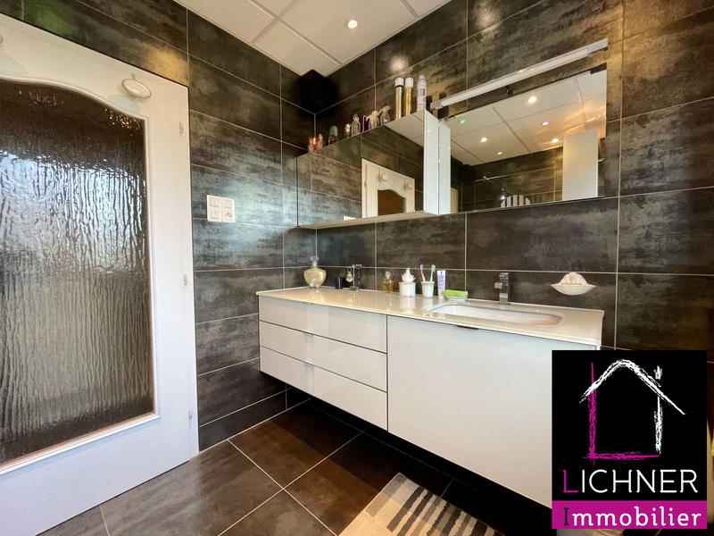 Maison - 165 m² - 7 pièces