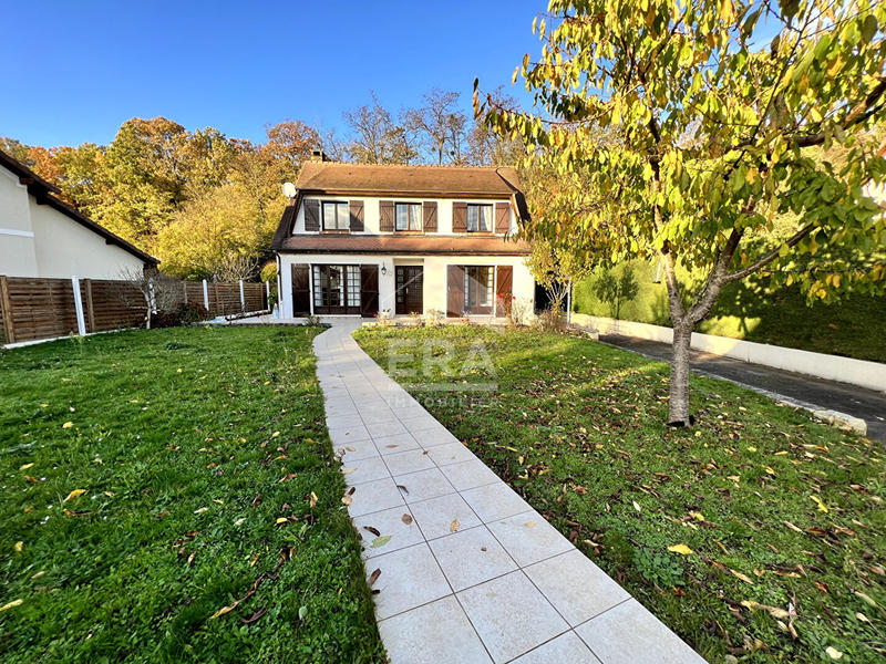 Maison - 141 m² - 7 pièces