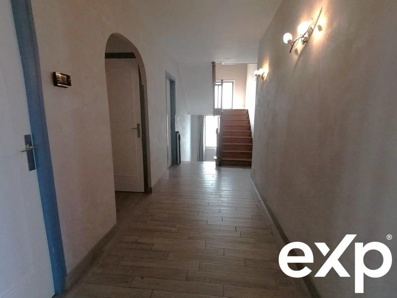 Maison - 161 m² - 6 pièces