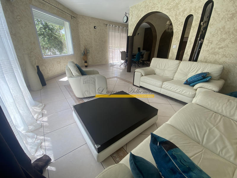 Maison - 174 m² - 6 pièces