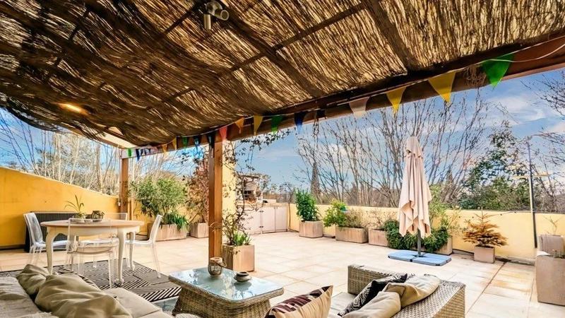 Appartement - 85 m² - 4 pièces