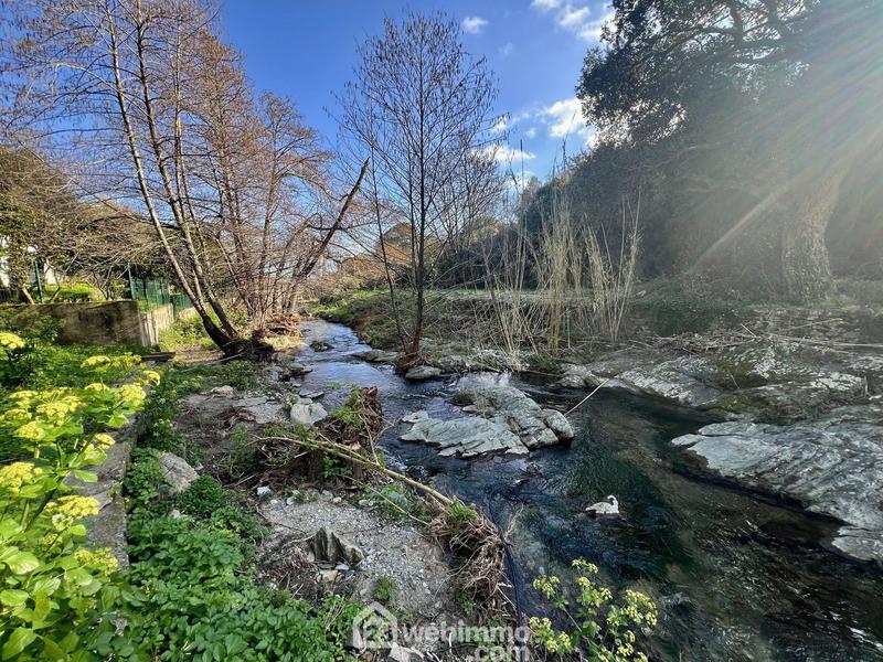 Maison - 339 m² - 12 pièces