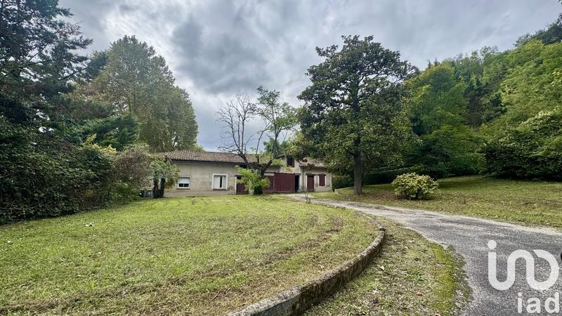 Maison - 402 m² - 12 pièces