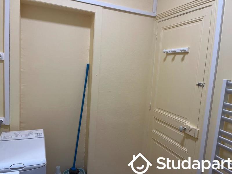 Chambre - 12 m² - 1 pièce