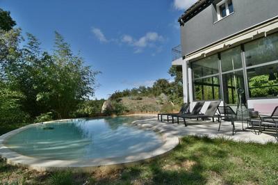 Mas - 296 m² - 8 pièces