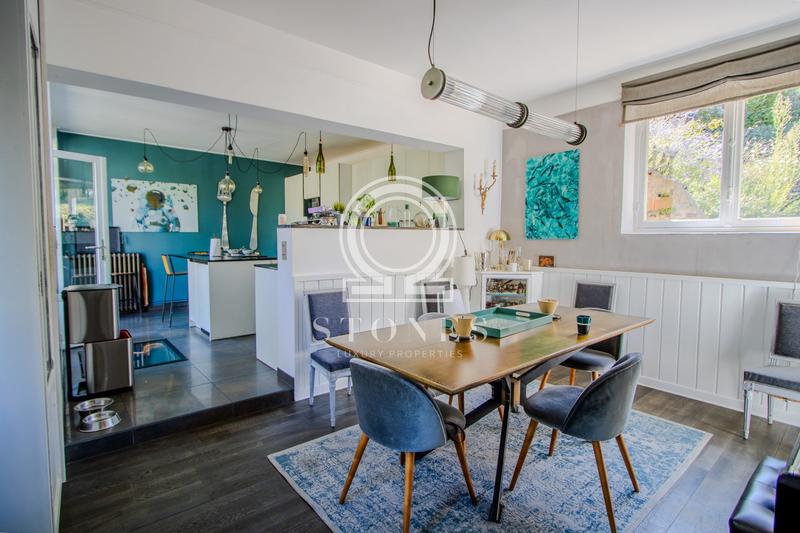 Maison ancienne - 213 m² - 8 pièces