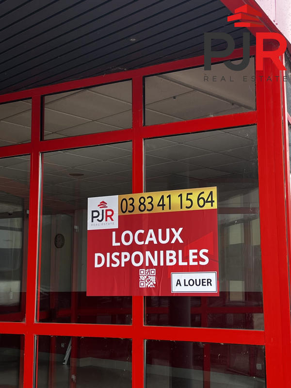 Local commercial - 590 m²