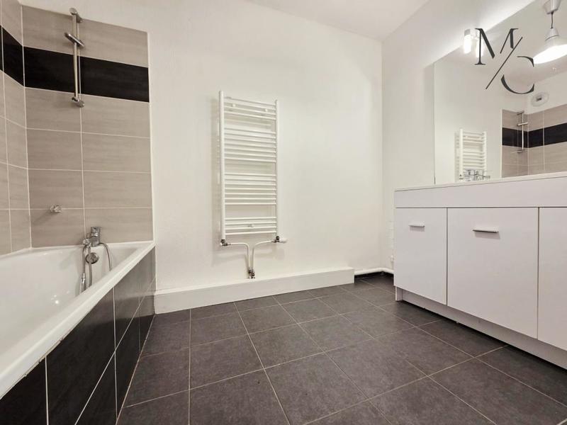 Appartement - 79 m² - 4 pièces