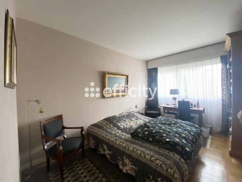 Appartement - 111 m² - 4 pièces