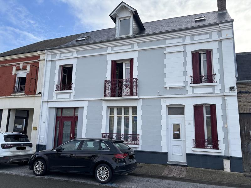 Maison - 200 m² - 10 pièces