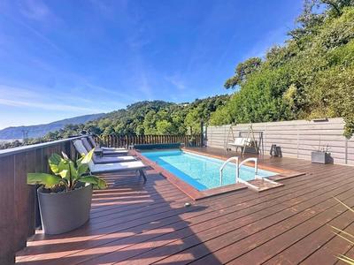 Maison - 183 m² - 5 pièces