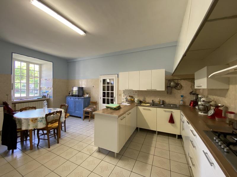 Manoir - 271 m² - 7 pièces