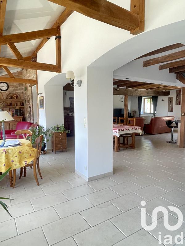 Maison - 208 m² - 7 pièces