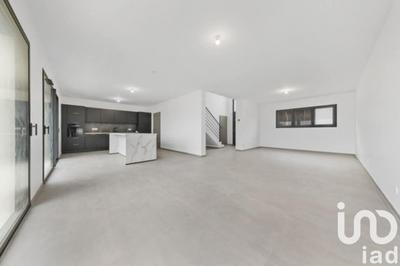 Maison - 185 m² - 5 pièces